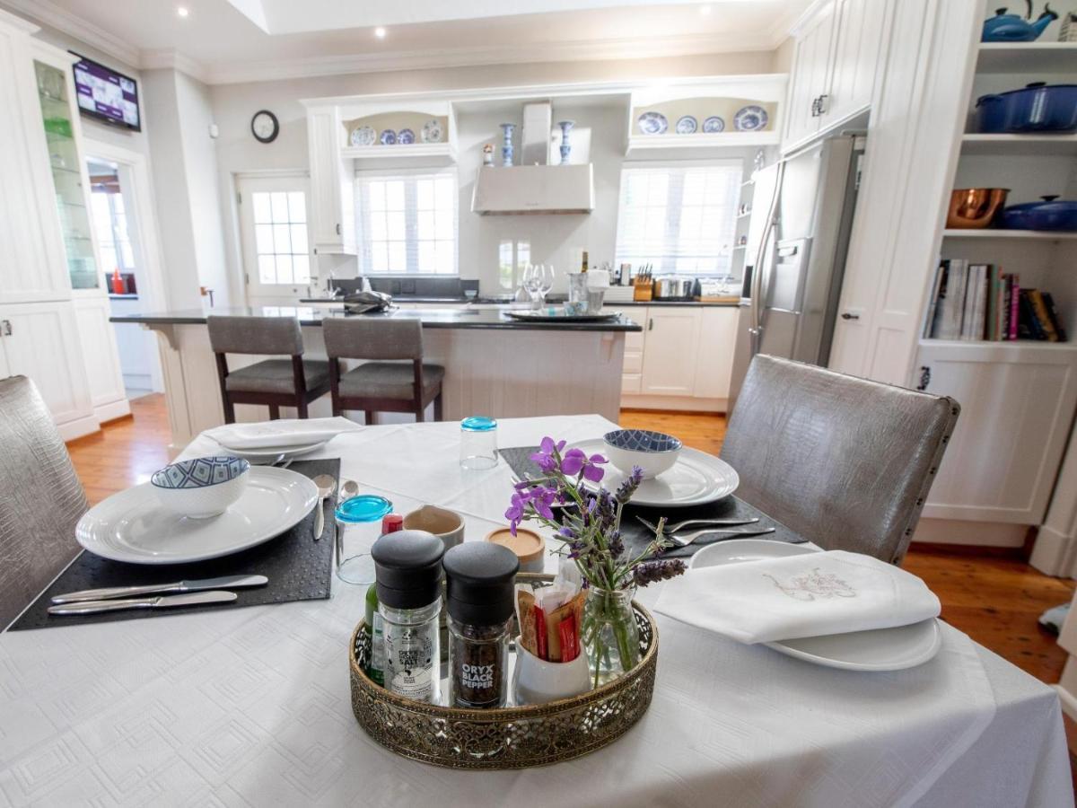 No 4 Boutique Beach House 포트엘리자베스 외부 사진